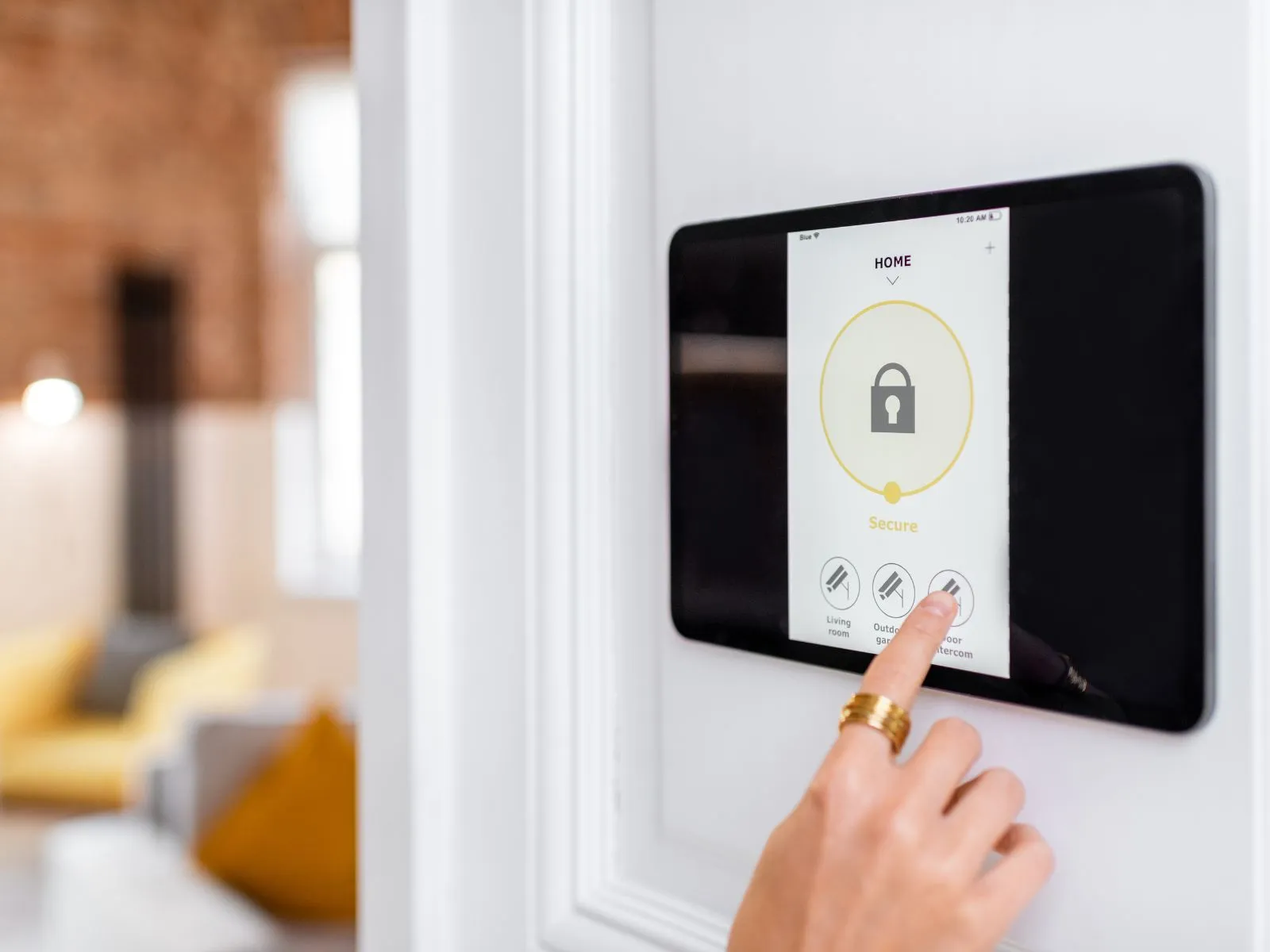 attivazione allarme abitazione privata da tablet di controllo